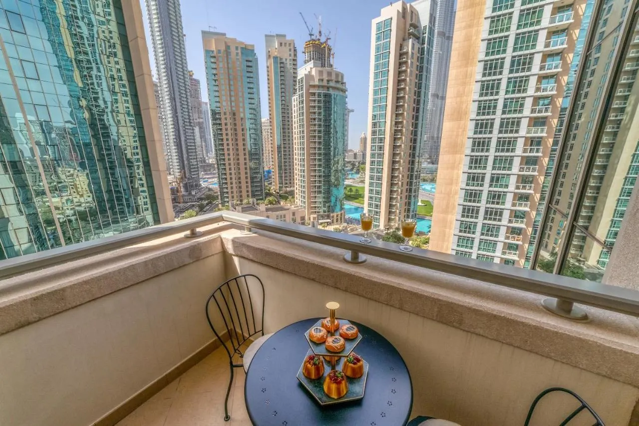 Bellavista - Breath-Taking - 2Br - Boulevard Central Apartment Dubai 0*,  United Arab Emirates